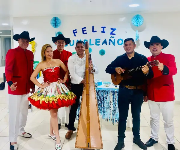 Grupo llanero Joropo sin Fronteras (11)