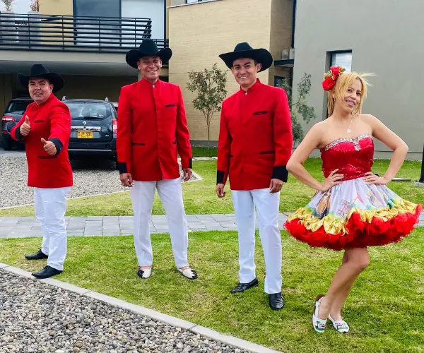 Grupo llanero Joropo sin Fronteras (12)