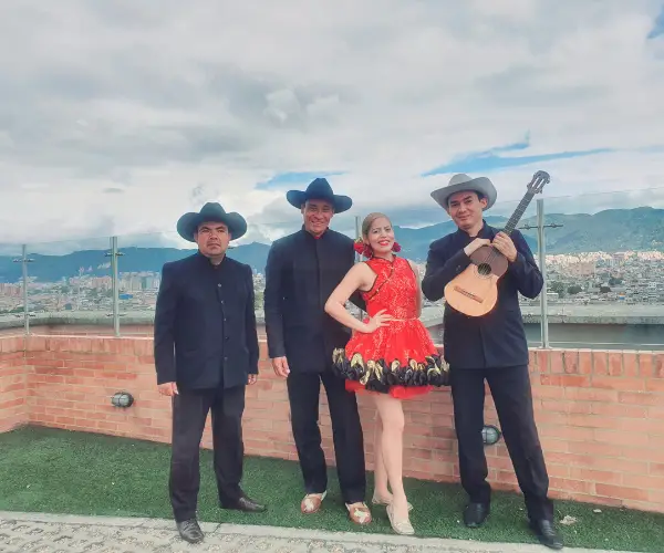 Grupo llanero Joropo sin Fronteras (6)